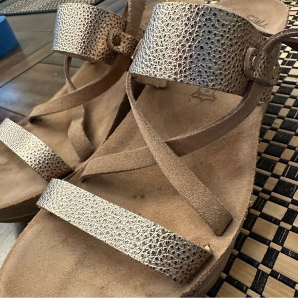 Fantasy Eirine Wedge Sandal - Cameo Dot Size 7 Metallic - Picture 12 of 12